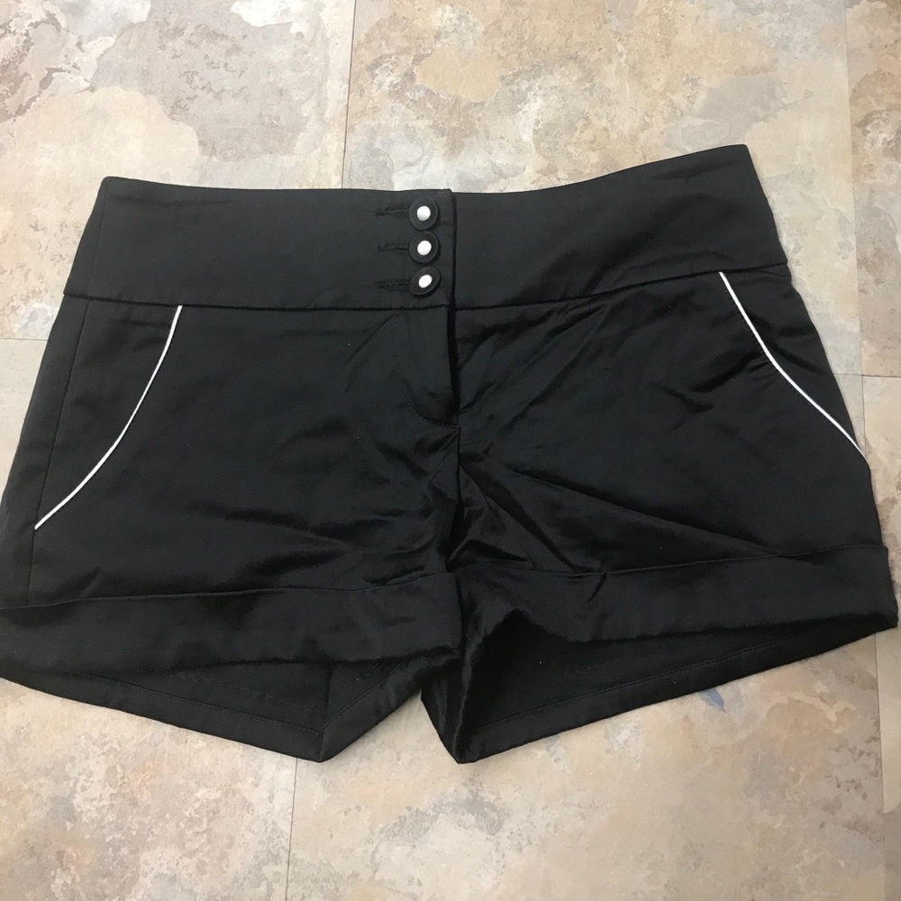 Bebe shorts